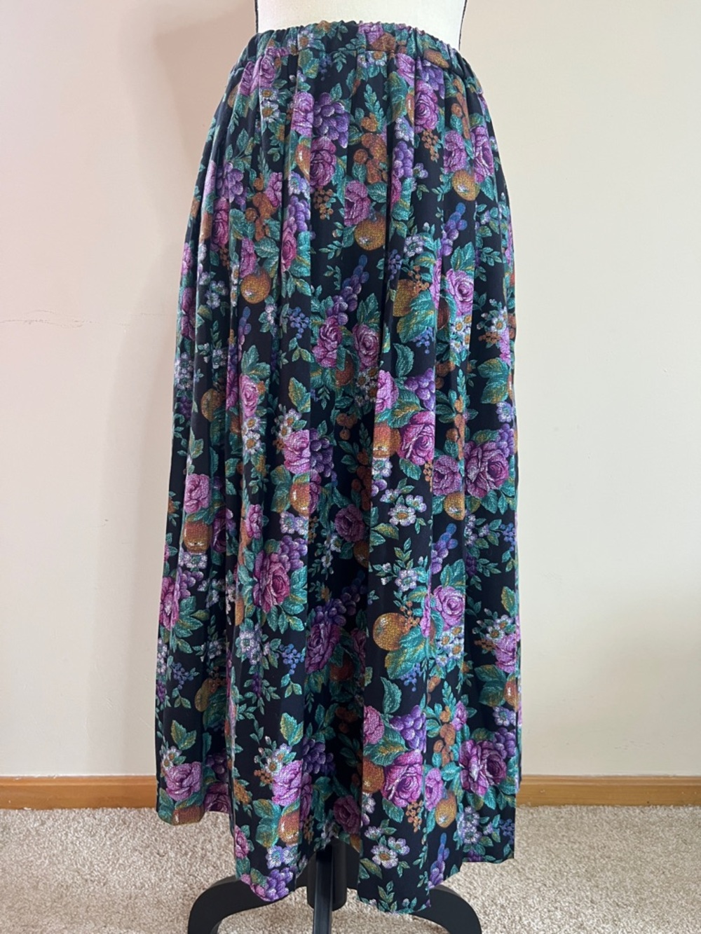 🍊🌹🍇Floral Maxi Skirt in Black with Purple & Green Print